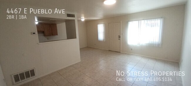 Building Photo - Town Home off 40th St and Broadway!
