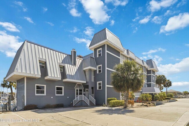 Building Photo - 905 N Harbor City Blvd