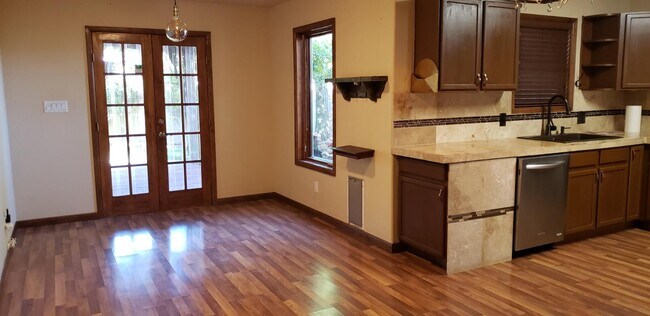 Building Photo - 4609 Driftwood Ave NW