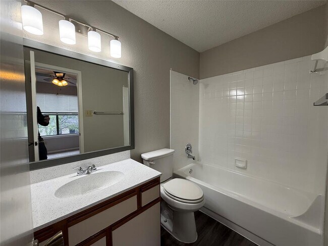 Building Photo - 12314 Abney Dr