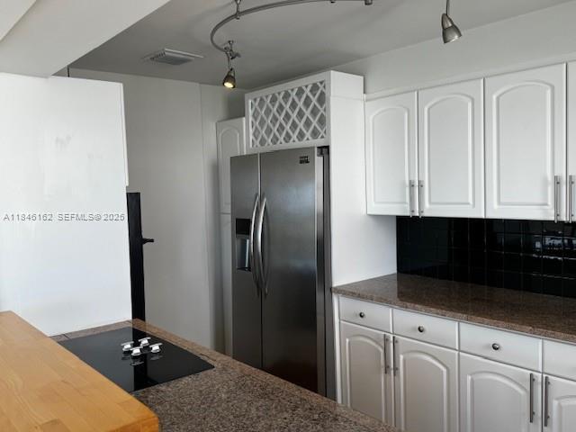 Building Photo - 9100 W Bay Harbor Dr