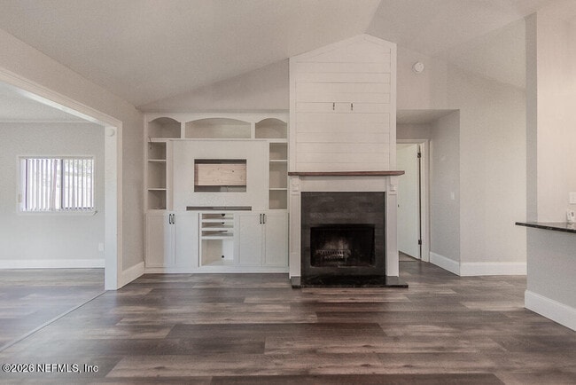 Building Photo - 2465 Wattle Tree Rd W