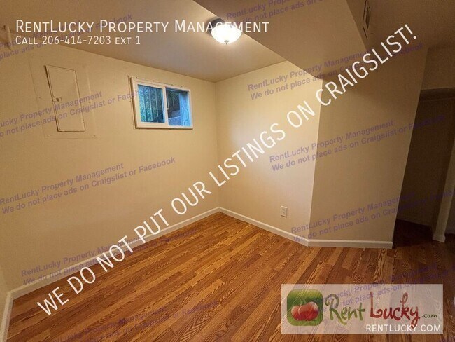 Building Photo - 4729 S Findlay St