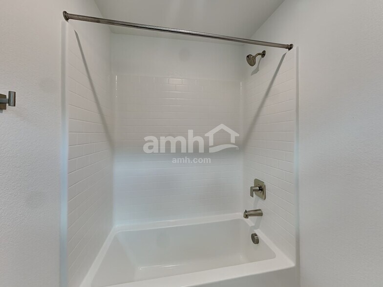 Building Photo - 9162 Liberty Cap Ct
