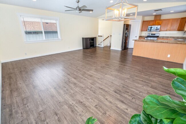 Building Photo - Waikapu Gardens 4 Bed/3 Bath, Beautiful Ho...