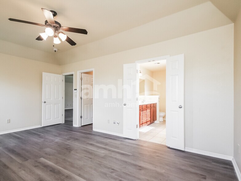 Building Photo - 20377 East 33rd St S