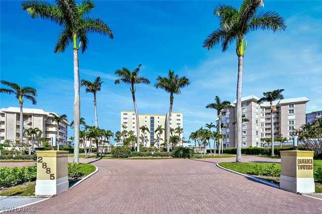 Primary Photo - 2885 Gulf Shore Blvd N