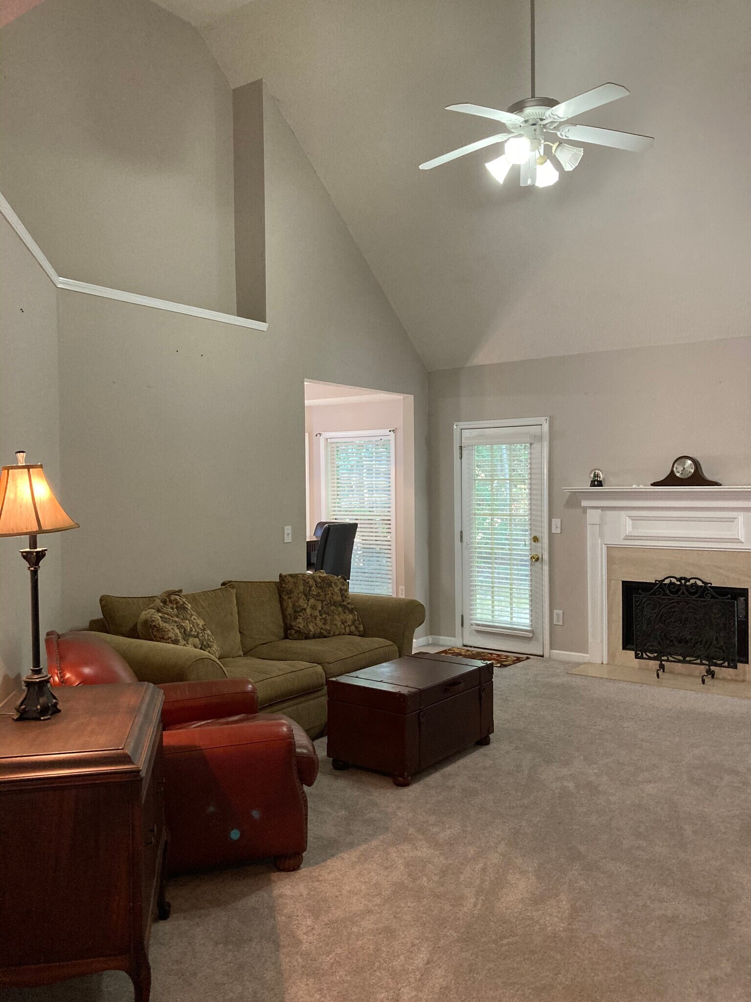 Building Photo - 215 Brookstone Point