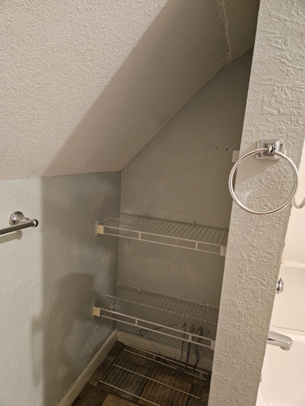 Building Photo - 1253 E 100 S