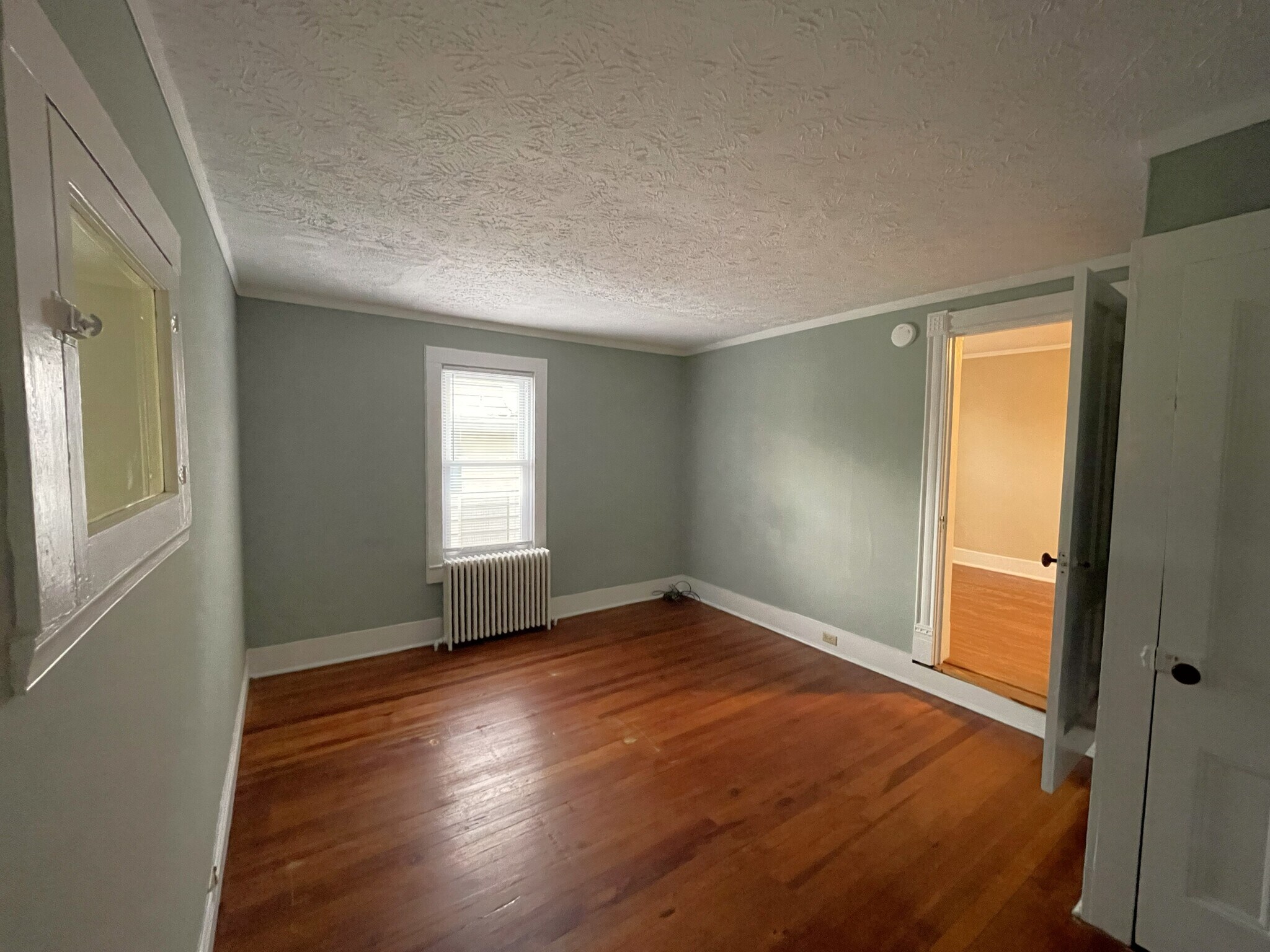 Bedroom - 636 W Gray St