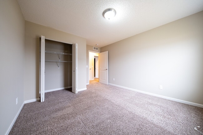 Building Photo - 15222 Emory Ave