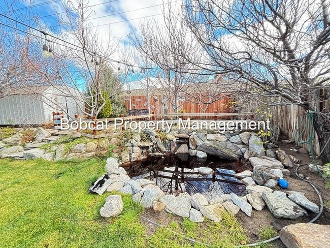 Building Photo - 2319 Blue Haven Ln