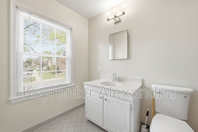 Building Photo - 8239 Dr Craik Ct