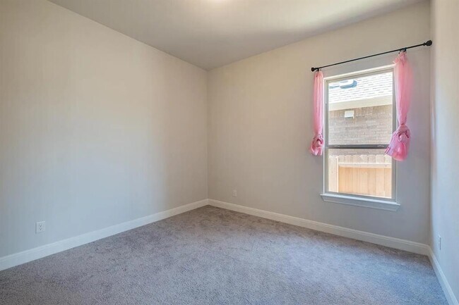 Building Photo - 1028 Kerrwood Wy