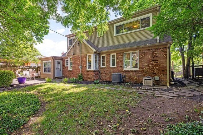 Building Photo - Sweet Warfleigh Home 3 Bedroom 2.5 bath Motivated To Rent!