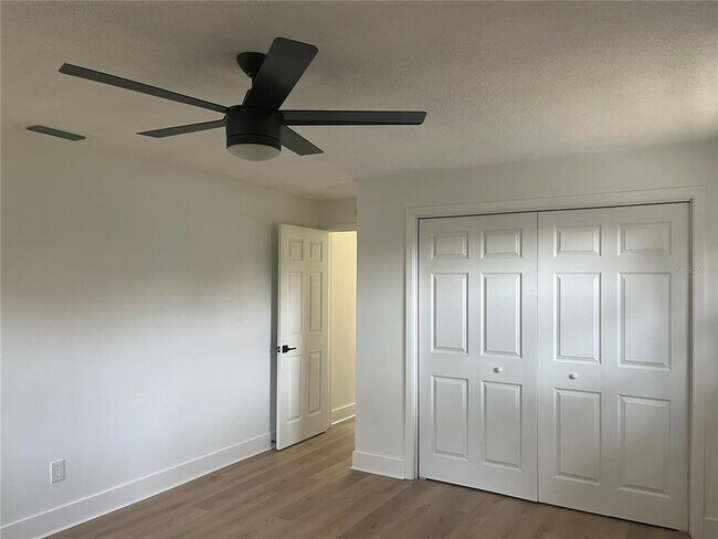 Building Photo - 2017 Rebecca Dr