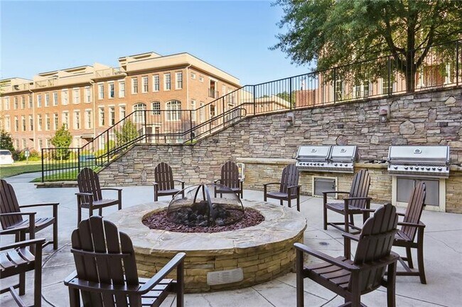 Building Photo - 200 River Vista Drive