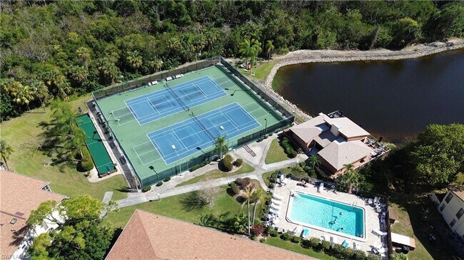 Building Photo - 5620 Foxlake Dr