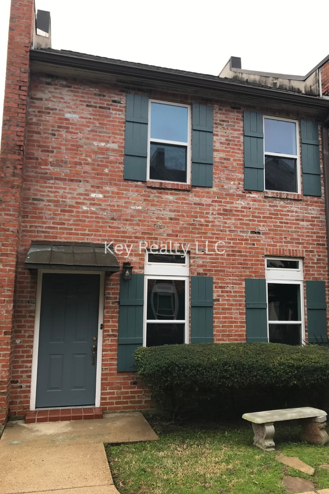 Building Photo - 999 Bayou Trace Dr
