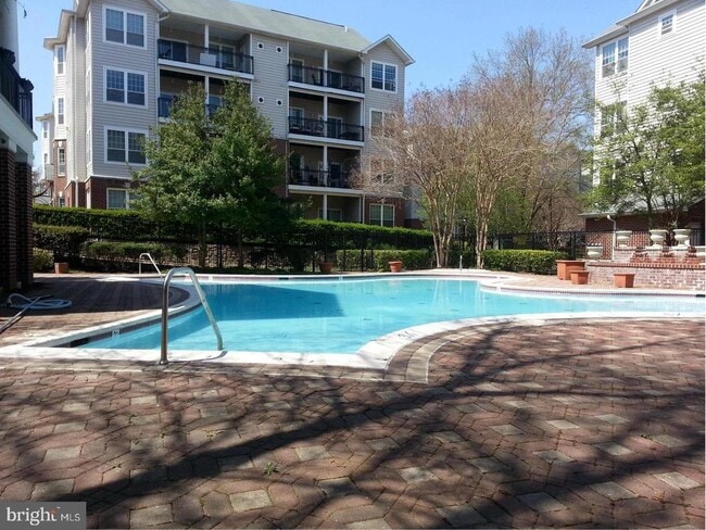 Building Photo - 1521 Spring Gate Dr.