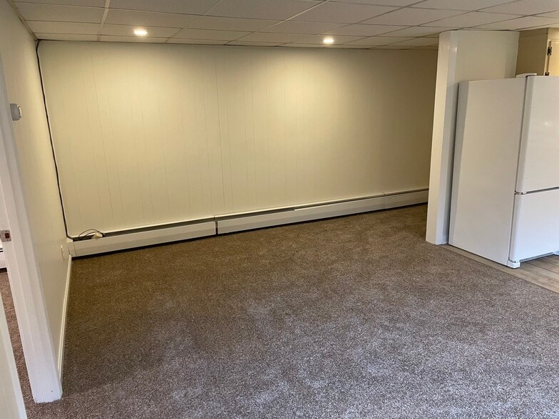 Building Photo - 78 US Route 4