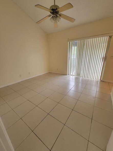 Building Photo - 2306 SW 82nd Ter