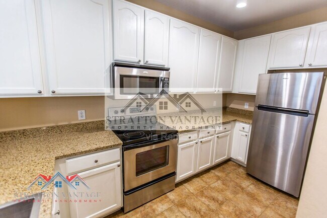 Building Photo - 2743 S Sulley Dr