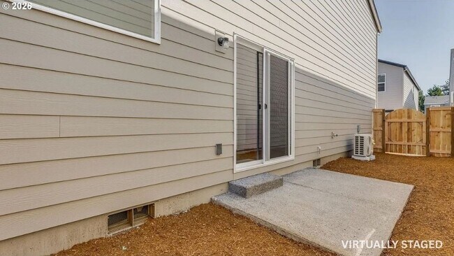 Building Photo - 1107 SE 193rd Pl