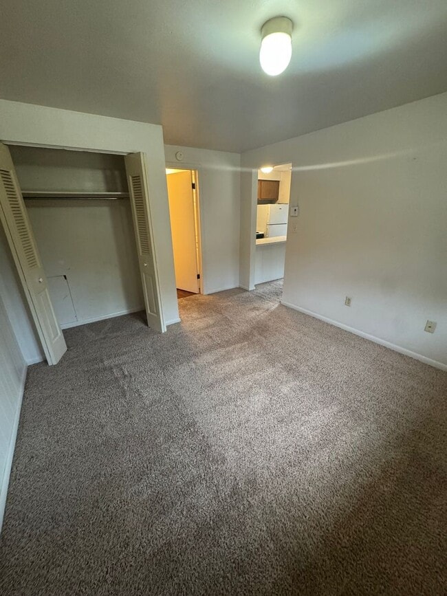 Building Photo - 1 Bed 1 Bath- Moon Township PA