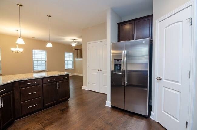 Building Photo - 2045 Moultrie Cir