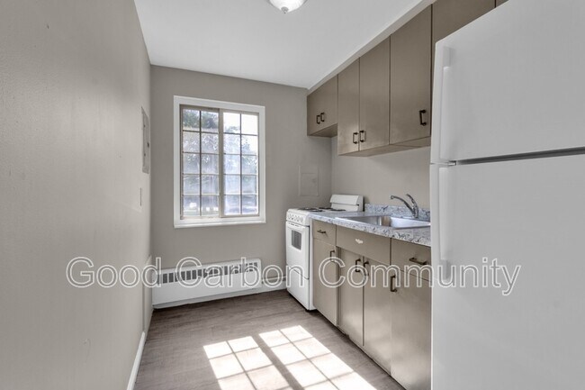 Building Photo - 309 Beattie Ave