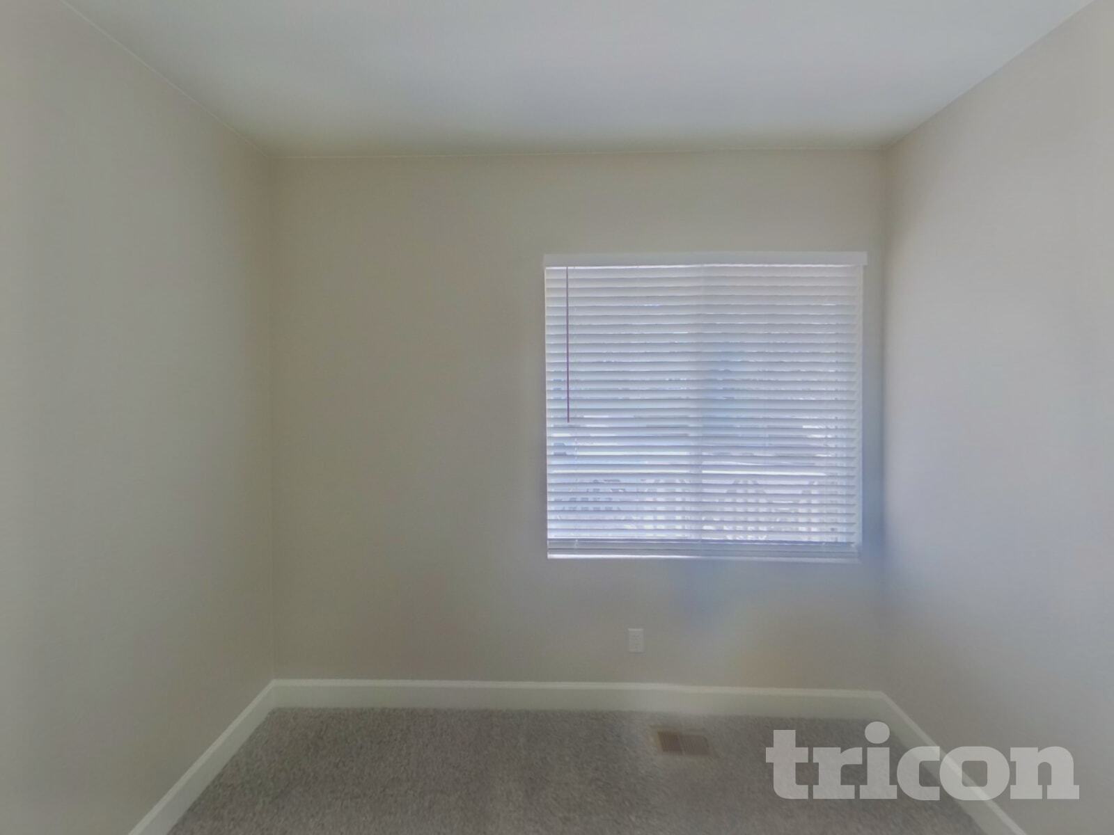 Building Photo - 2290 St Claire Dr