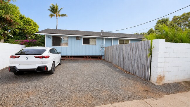 Building Photo - Great Kihei Location, close to Kalama And Cove Park, Surf, Beach