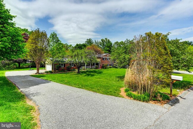 Building Photo - 206 Dunbeath Ct