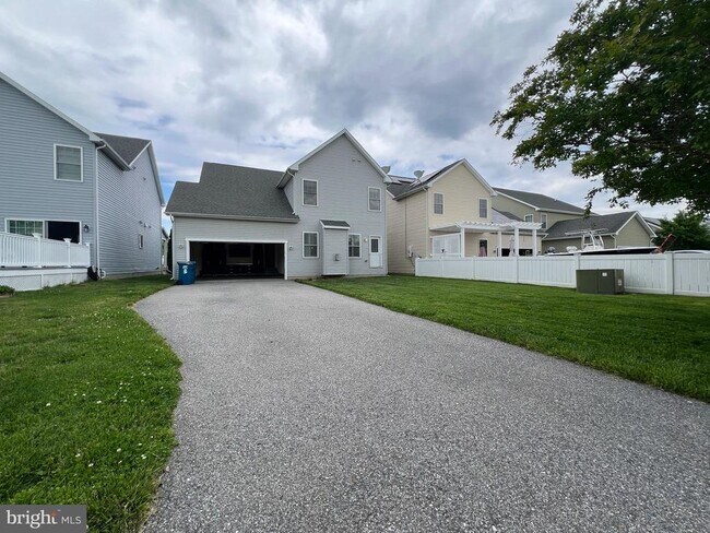 Building Photo - 312 Breeding Blvd