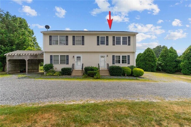 Primary Photo - 4 Marshall Ln