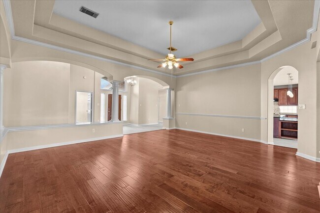 Building Photo - 2758 Laguna Pointe Dr