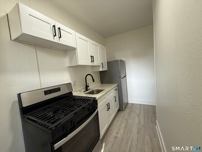 Building Photo - 44 Franklin St