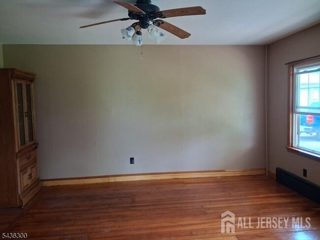 Building Photo - 285 Cedar Grove Ln