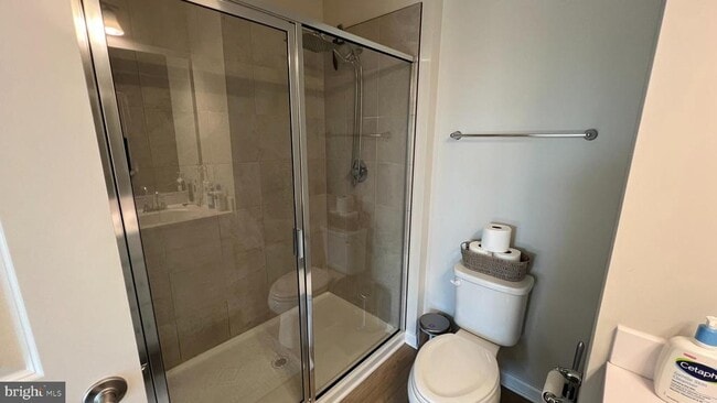 Building Photo - 11 Sidney Ln