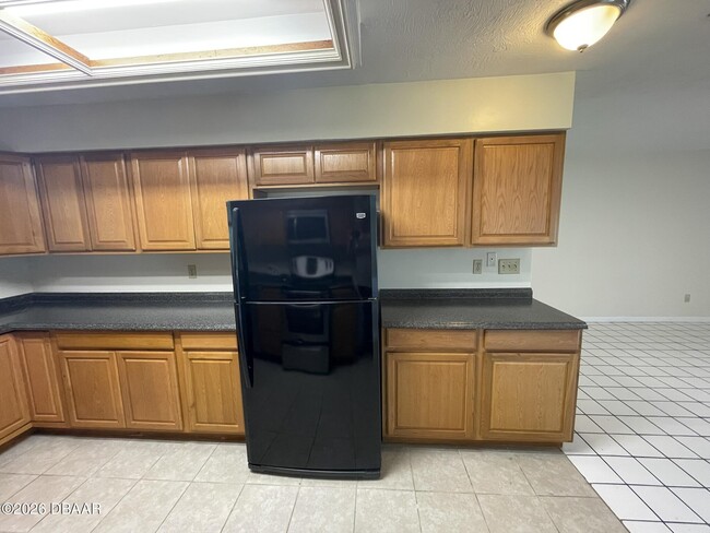 Building Photo - 524 Pelican Bay Dr