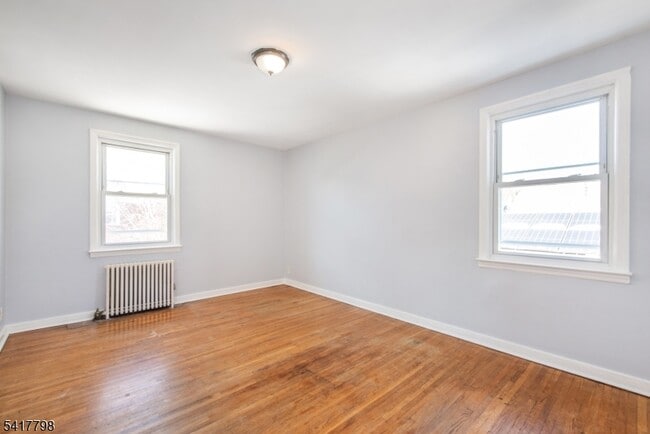 Building Photo - 23 Carpenter Terrace N