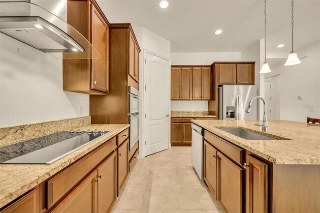 Building Photo - 14078 Alafaya Oak Bnd