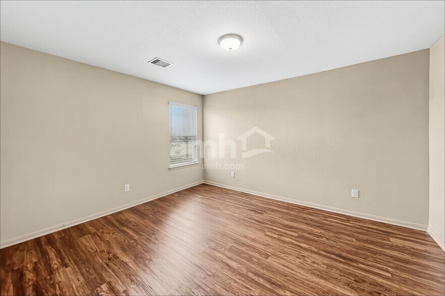 Building Photo - 16706 N Whimbrel Cir