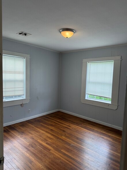 Front Bedroom - 2114 Hayes St