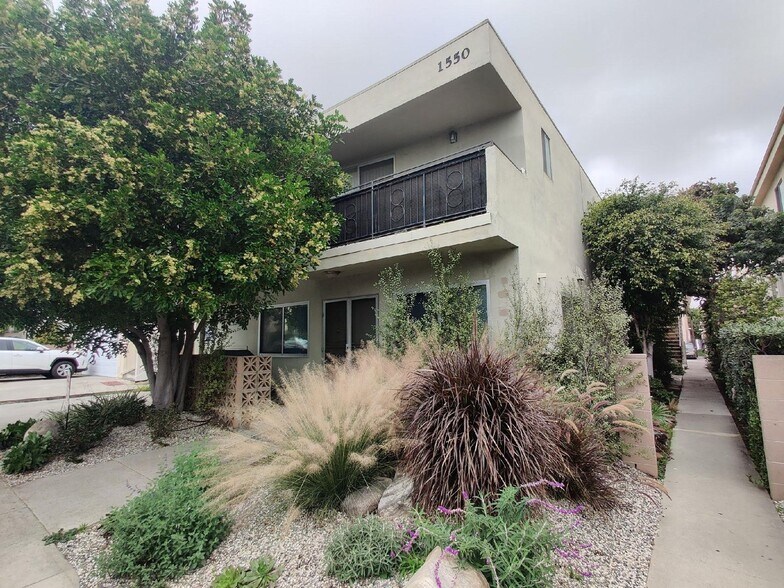 Building Photo - 1550 S Saltair Ave