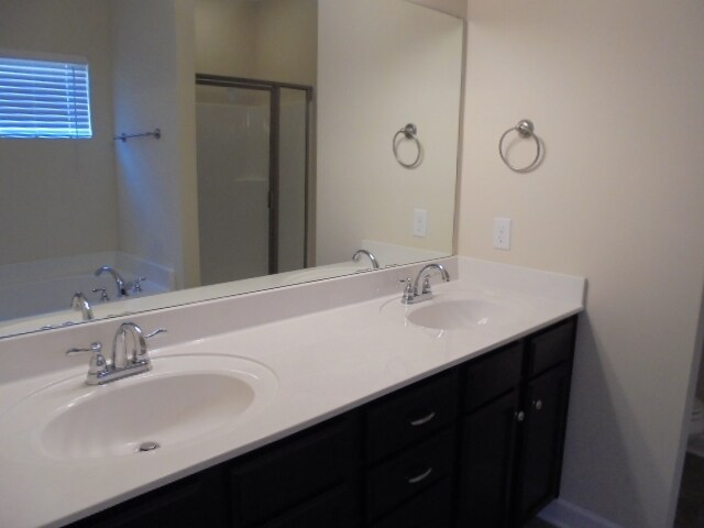 Building Photo - 1413 Napa Pt W