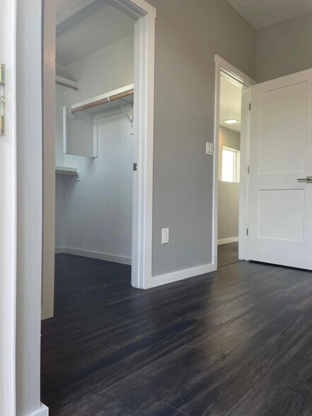 Building Photo - 840 Tijeras Ave NW