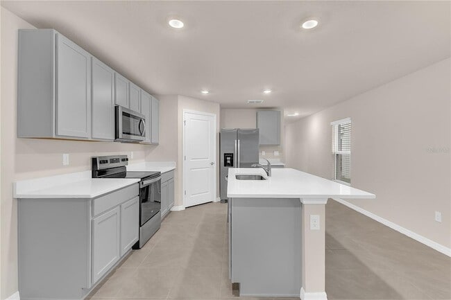 Building Photo - 2872 NE 21st Ct Rd