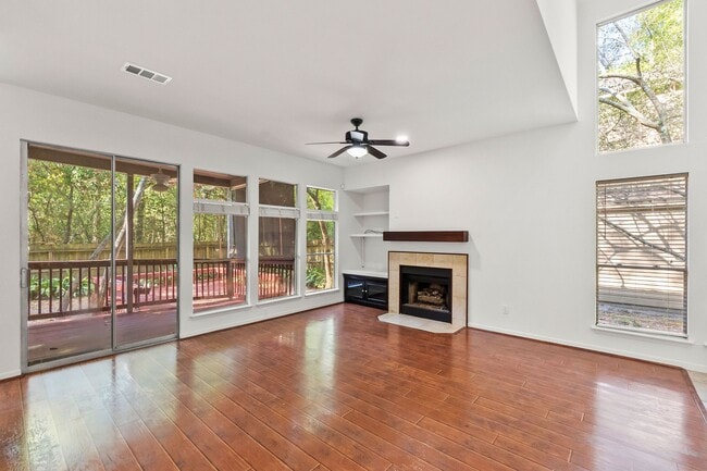 Building Photo - 15 Breezy Point Pl